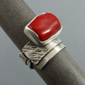 pierścionek Z KORALEM (ID1967)