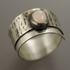 pierścionek Z OPALEM (ID1501)